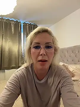 Cindy Stone official online show from 06.30.26