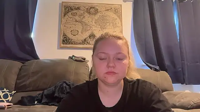 Snapshot of GirlNextDoorAmber chatting on 06.30.26 GirlNextDoorAmber online show from 06.30.26
