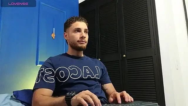 Kiing 001 online show from 07.12.26