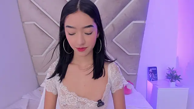 annelisee  online show from 07.06.26