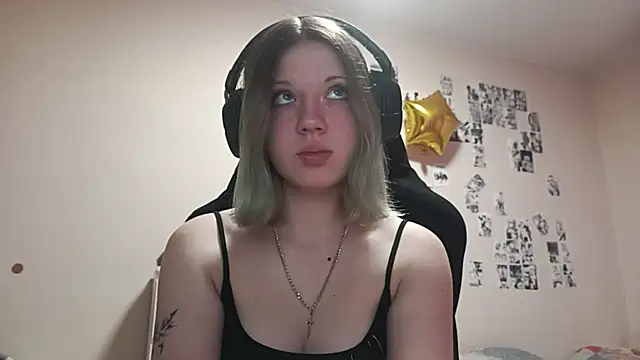 ViolettaCatechini online show from 06.26.26