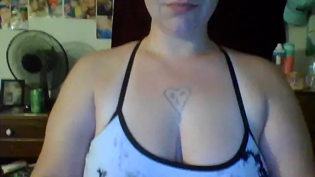 Snapshot of BigBootySammyy chatting on 07.17.26 BigBootySammyy online show from 07.17.26