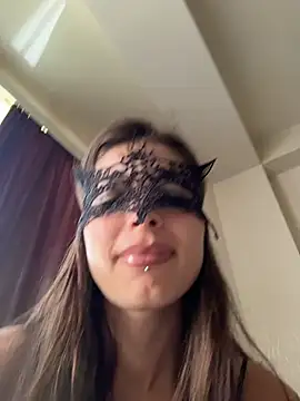 Mia Cannon online show from 06.28.26