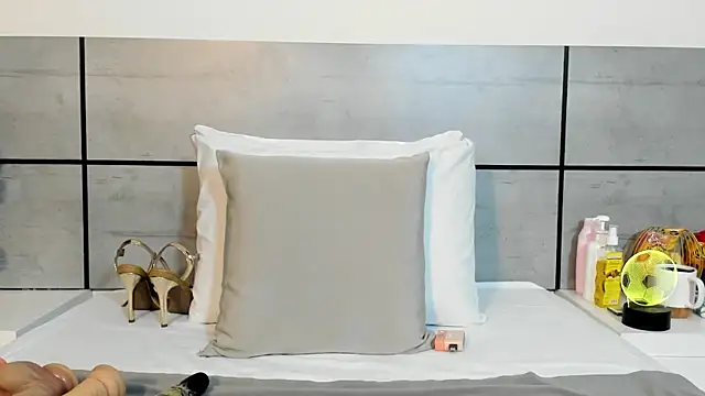 susanthomass online show from 06.27.26