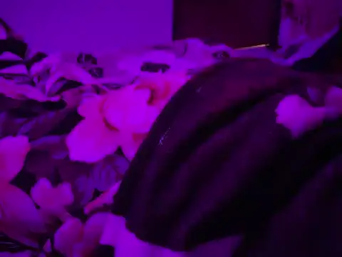 pleasures wish online show from 07.04.26