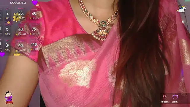 Trishas Stream online show from 03.07.25