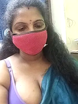 Snapshot of Poojitha-Queen chatting on 07.02.26 Poojitha-Queen online show from 07.02.26