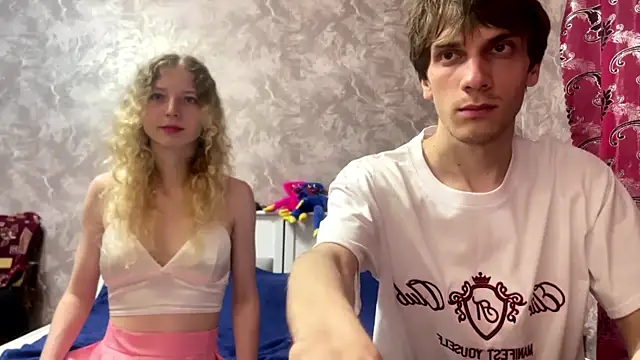 Snapshot of Cute__Couple_ chatting on 07.15.26 Cute Couple online show from 07.15.26