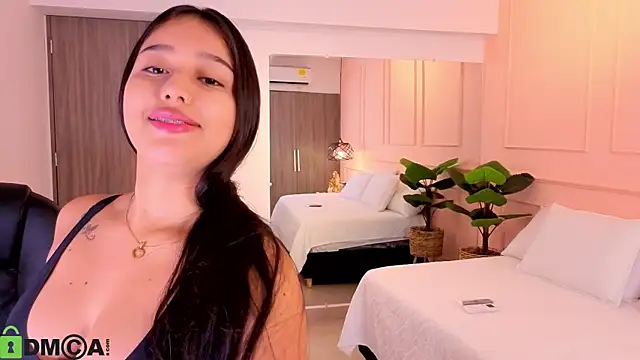 BELLA GAITAN  online show from 07.07.26