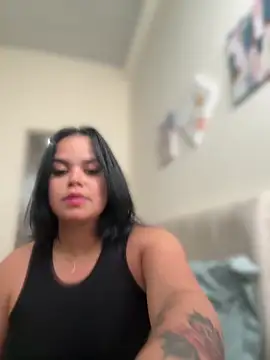 Snapshot of AliceStarshine chatting on 09.28.25 AliceStarshine online show from 09.28.25