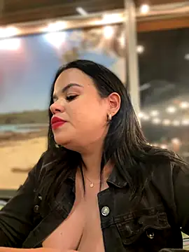 Snapshot of AliceStarshine chatting on 10.02.25 AliceStarshine online show from 10.02.25