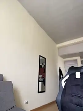 Snapshot of AliceStarshine chatting on 10.02.25 AliceStarshine online show from 10.02.25