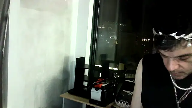 Snapshot of mikey-s-cort chatting on 07.13.26 mikey-s-cort online show from 07.13.26