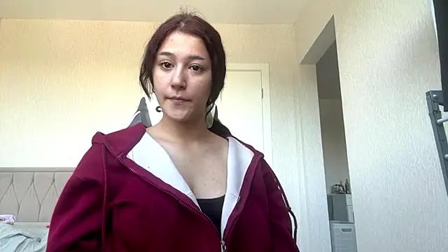 EmmaKitti online show from 07.06.26