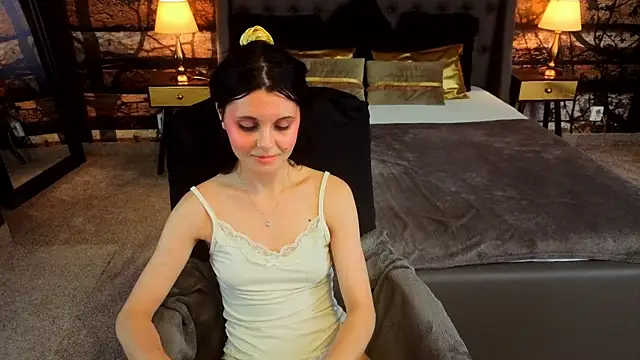 Snapshot of Milena_Lynn chatting on 07.06.26 Milena Lynn online show from 07.06.26