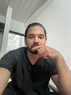 Snapshot of Efren_Fernandez chatting on 07.11.26 Efren Fernandez online show from 07.11.26