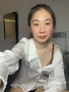 Snapshot of AA-TTZZ chatting on 07.27.26 AA-TTZZ online show from 07.27.26