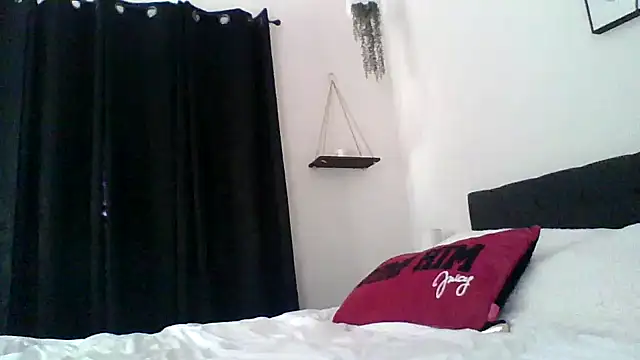 Snapshot of LuciousItaliaaa chatting on 07.10.26 LuciousItaliaaa online show from 07.10.26