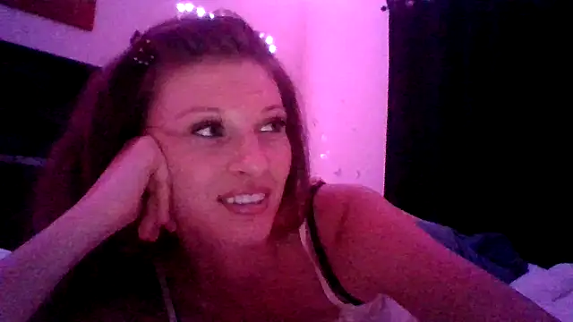 Snapshot of LuciousItaliaaa chatting on 07.14.26 LuciousItaliaaa online show from 07.14.26