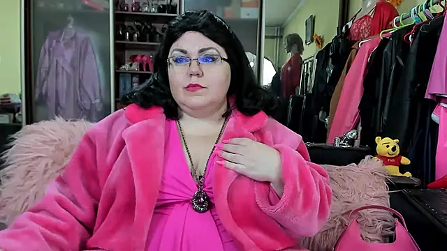 Snapshot of KaryQueen chatting on 01.23.25 KaryQueen online show from 01.23.25