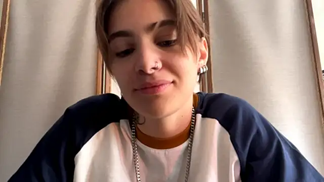 JolynNelles online show from 07.10.26