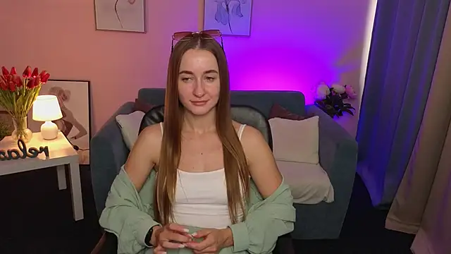 IrisBloomm online show from 07.09.26
