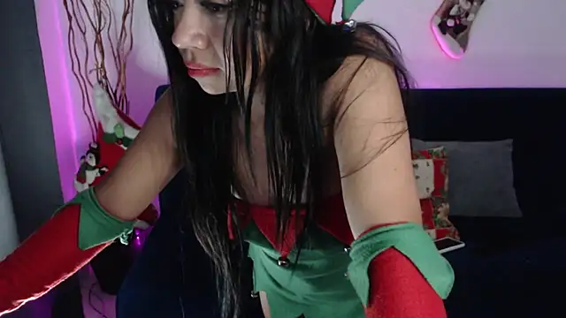 Snapshot of lispetite chatting on 12.24.24 lispetite online show from 12.24.24