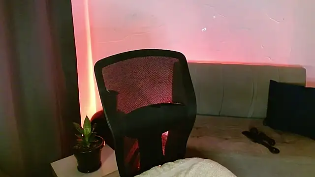 lispetite online show from 02.24.26