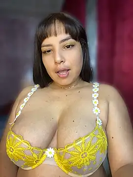Mia Bigtits online show from 07.17.26
