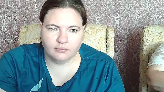 Snapshot of AlbertaAndSharon chatting on 07.15.26 AlbertaAndSharon online show from 07.15.26