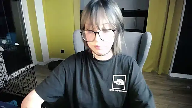 Snapshot of Reze_bomb chatting on 07.18.26 Reze bomb online show from 07.18.26
