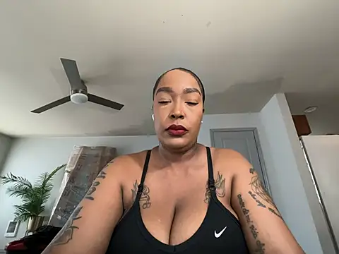 BiaLovelyBunny online show from 07.20.26