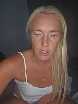 Snapshot of NaughtyMrsK26 chatting on 07.20.26 NaughtyMrsK26 online show from 07.20.26
