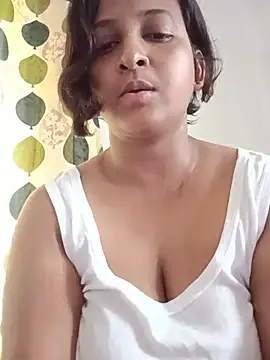 Snapshot of Priya44sexa chatting on 07.22.26 Priya44sexa online show from 07.22.26