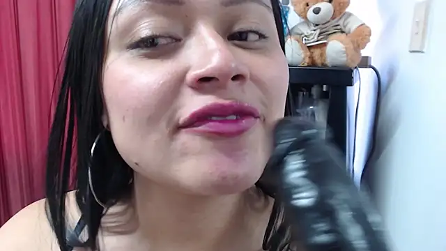 Snapshot of gabriela_grace chatting on 01.01.25 gabriela grace online show from 01.01.25