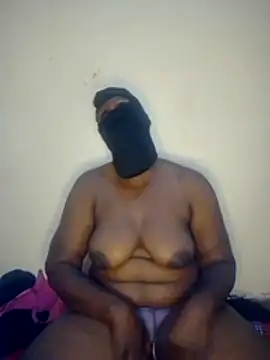 queenofbeautyss online show from 07.21.26
