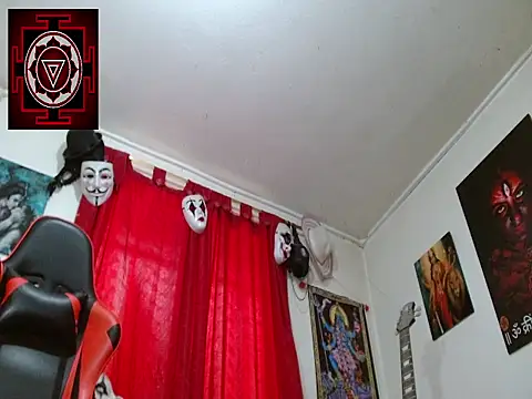 Snapshot of Amanda_Valeska chatting on 09.19.25 Amanda Valeska online show from 09.19.25