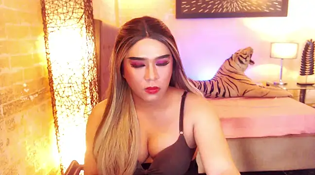 BigCumHuntersxx online show from 03.08.25