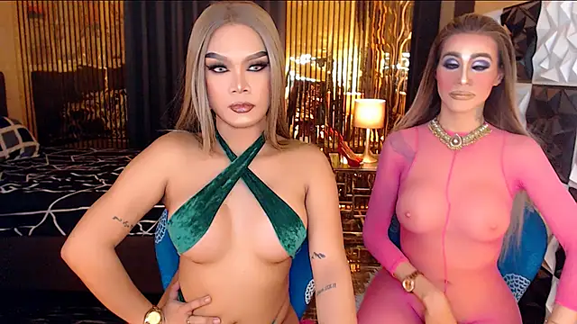 Snapshot of BigCockJewel chatting on 03.09.26 BigCockJewel online show from 03.09.26