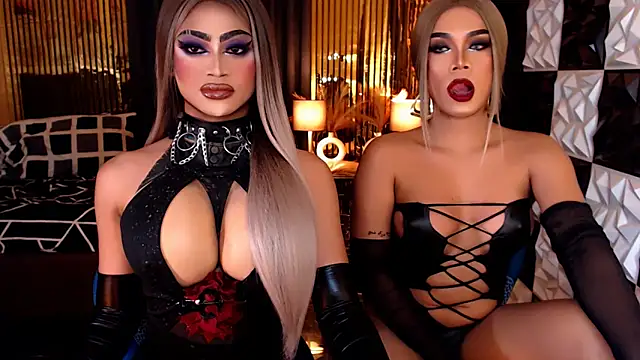 Snapshot of BigCockJewel chatting on 04.08.26 BigCockJewel online show from 04.08.26