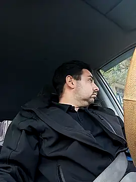 Snapshot of robredoj chatting on 09.29.25 robredoj online show from 09.29.25