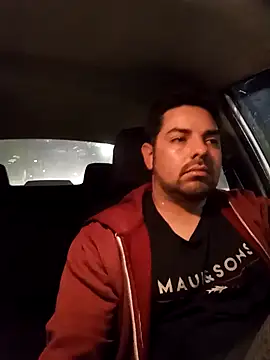 Snapshot of robredoj chatting on 10.19.25 robredoj online show from 10.19.25