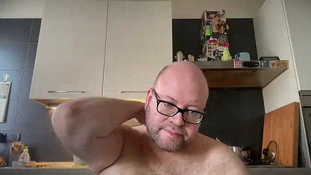 theitalianbear online show from 12.03.24