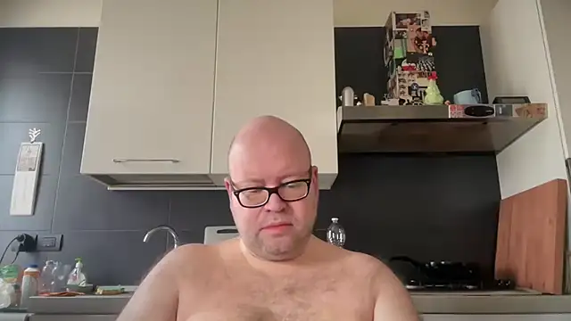 theitalianbear online show from 02.25.25