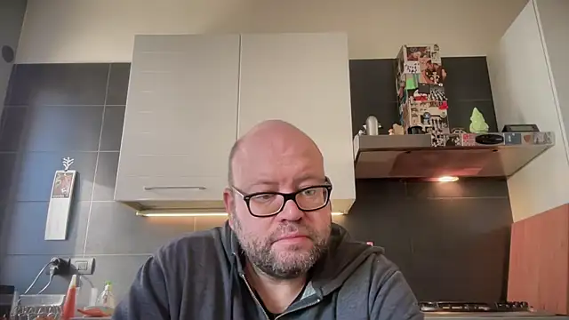 theitalianbear online show from 11.05.25