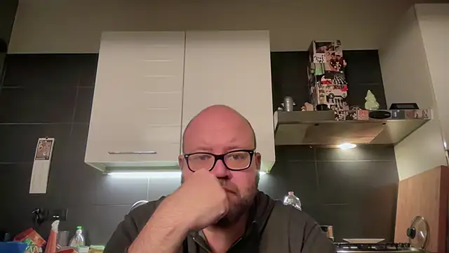 theitalianbear online show from 11.30.25