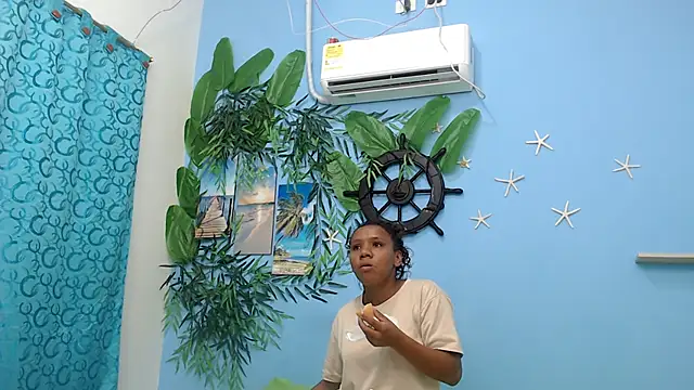 Snapshot of vanessa18nice chatting on 07.29.26 vanessa18nice online show from 07.29.26