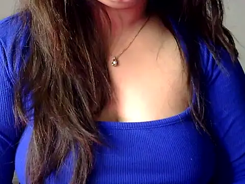 Snapshot of Gujjugirl08 chatting on 07.28.26 Gujjugirl08 online show from 07.28.26