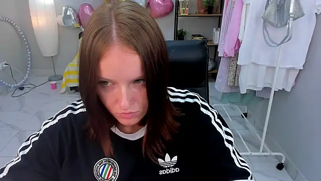 GiovannaLaw online show from 08.09.26