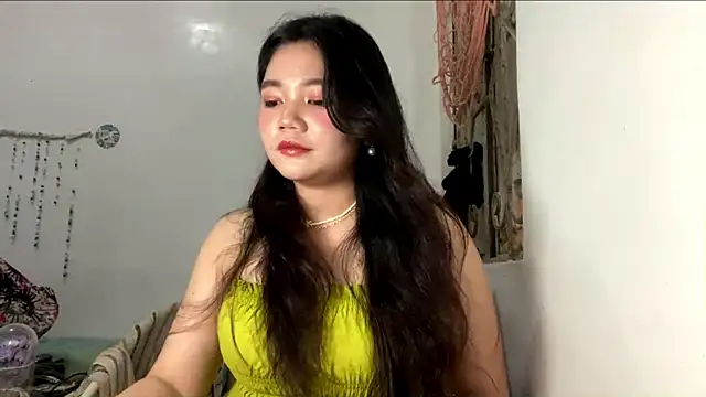 YasminMunir online show from 08.02.26